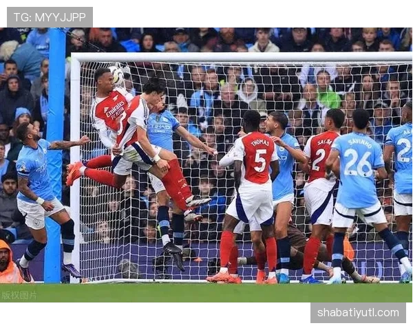 特罗萨德对阵曼城的关键表现解析：强队属性如何体现