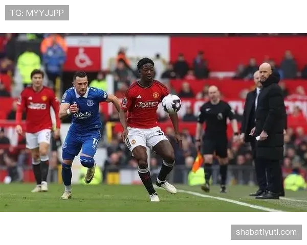 萨卡 vs 帕尔默：右边锋位置竞争与战术适配差异